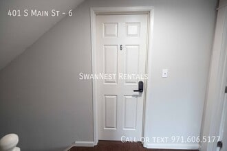 401 S Main St in Newberg, OR - Building Photo - Building Photo