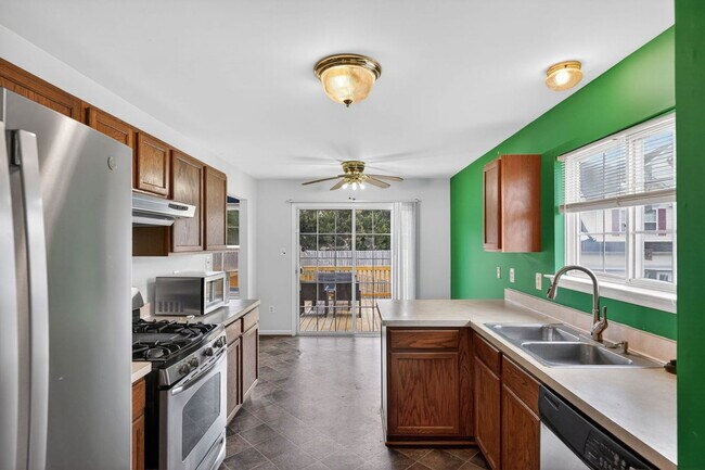 9137 Granite Ct in Waldorf, MD - Building Photo - Building Photo