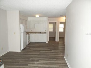 9816 N 12th St in Tampa, FL - Building Photo - Building Photo
