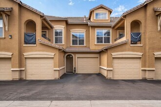 17000 Wedge Pkwy in Reno, NV - Building Photo - Building Photo