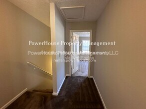 502 Oakwood Ct in Woodstock, GA - Building Photo - Building Photo