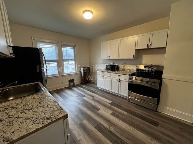 219 Frederick St in Bristol, CT - Building Photo - Building Photo