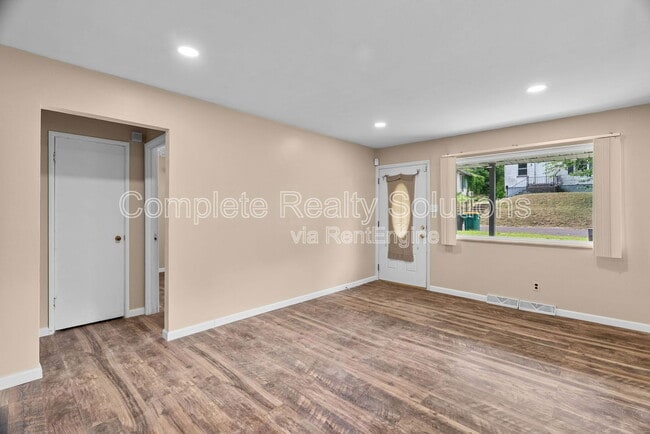 7219 Harney Ave in Jennings, MO - Building Photo - Building Photo
