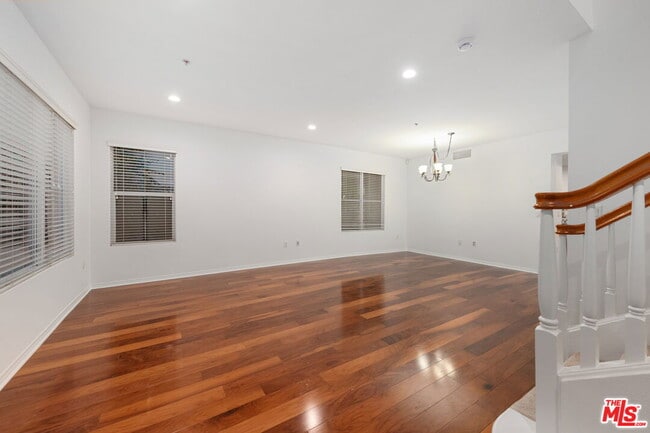 property at 6020 S Seabluff Dr