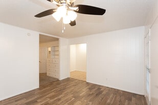 Bear Creek Apartments in Lubbock, TX - Building Photo