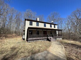 349 West Rd in Salem, CT - Building Photo