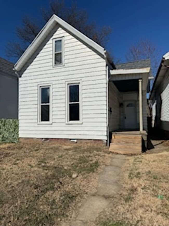 property at 740 E Delaware St