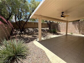 10651 Lunar Crest Ave in Las Vegas, NV - Building Photo - Building Photo