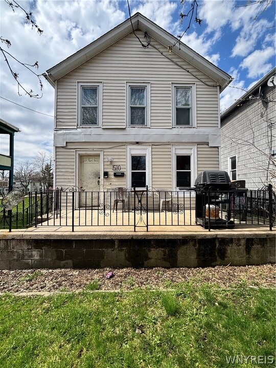 510 6th St in Niagara Falls, NY - Building Photo