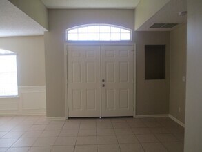 3127 Majestic Oaks Ln in Green Cove Springs, FL - Foto de edificio - Building Photo