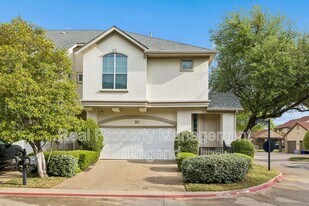 4097 Oberlin Way in Addison, TX - Building Photo