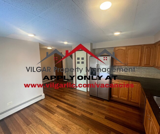 2734 40th Pl-Unit -Unit East in Highland, IN - Building Photo - Building Photo
