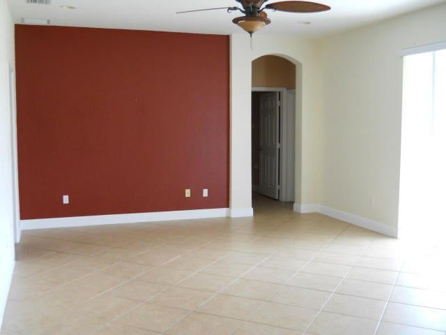 1579 Newhaven Point Ln in West Palm Beach, FL - Building Photo - Building Photo