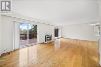 109 Banstock Dr in Toronto, ON - Building Photo - Building Photo