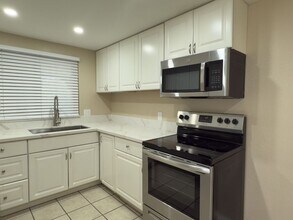 588 Millar Ave in El Cajon, CA - Building Photo - Building Photo