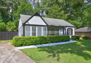 407 Terrace St in Griffin, GA - Foto de edificio - Building Photo