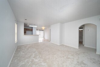 11914 Rolling Stream Dr in Tomball, TX - Building Photo - Building Photo