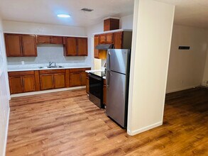 1217 Holiday Pl in Bossier City, LA - Building Photo - Building Photo