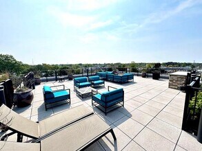 119 Searing Ave in Mineola, NY - Foto de edificio - Building Photo