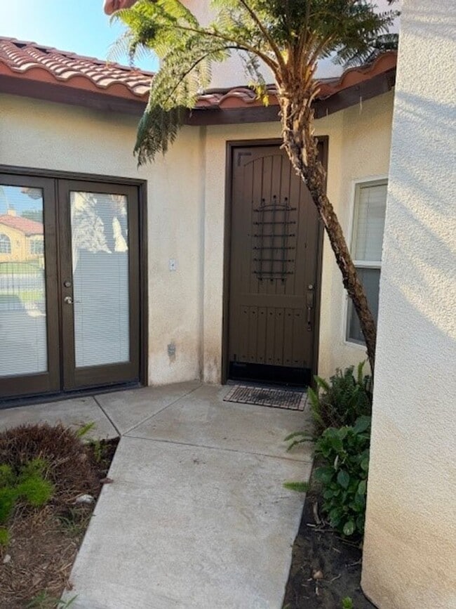 202 Solecita Way in Bakersfield, CA - Building Photo - Building Photo