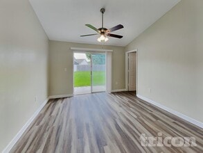 2107 Flintlock Blvd in Kissimmee, FL - Foto de edificio - Building Photo