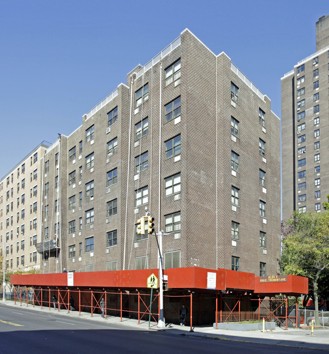 West Farms Square Plaza Apartments II in Bronx, NY - Foto de edificio - Building Photo