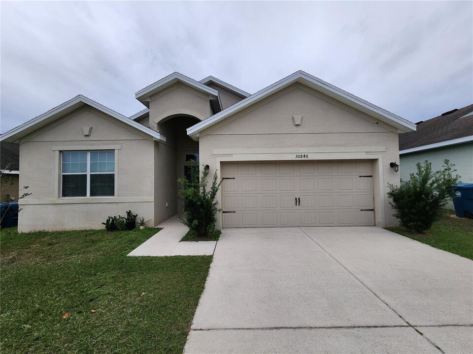 30846 Water Lily Dr in Brooksville, FL - Building Photo