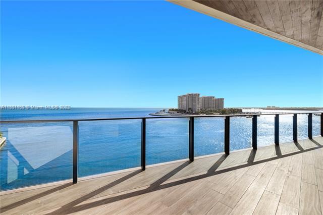 3581 E Glencoe St, Unit 601 in Miami, FL - Building Photo