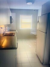 30 BRIARWOOD Rd in Jersey City, NJ - Building Photo - Building Photo