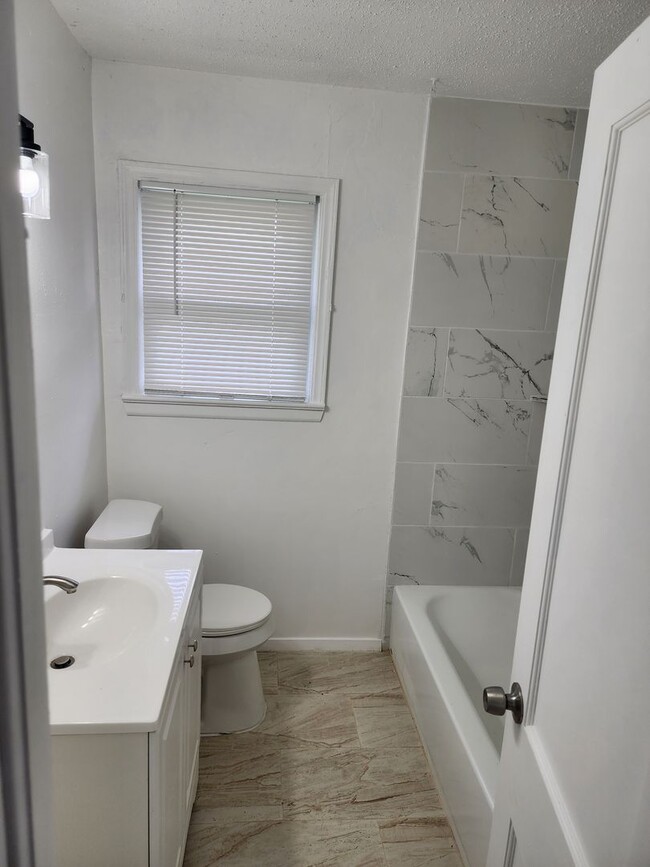 property at 6609 SE 15th St
