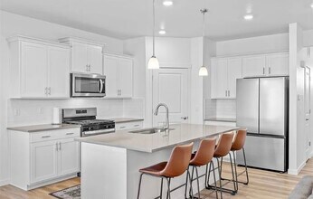 1907 Mount Monroe Dr in Berthoud, CO - Foto de edificio - Building Photo