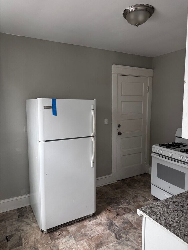 10707 Hampden Ave in Cleveland, OH - Building Photo - Building Photo