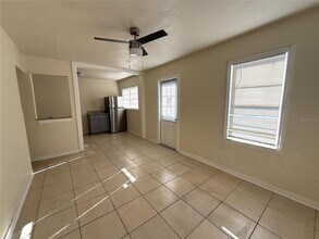 12127 Gulf Blvd in Treasure Island, FL - Building Photo - Building Photo