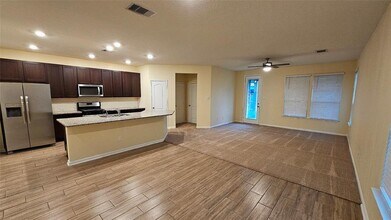 41515 Stampede Strm in Magnolia, TX - Building Photo - Building Photo