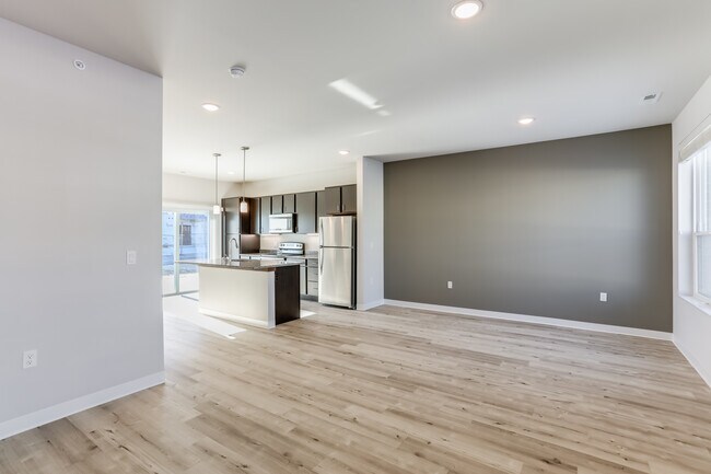 Union Court Senior Apartments and Townhomes in Kenosha, WI - Building Photo - Building Photo