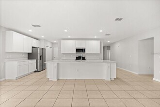 1436 Oak Dr in Davenport, FL - Building Photo - Building Photo