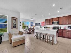 2632 SW 8th Ct in Cape Coral, FL - Foto de edificio - Building Photo