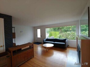4221 27th Ave W in Seattle, WA - Building Photo - Building Photo
