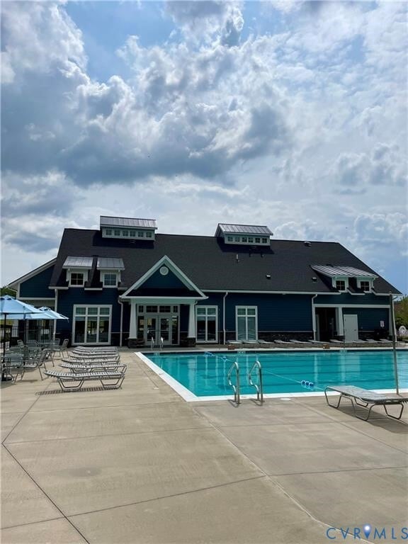 6025 Crosswinds Blvd