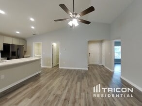 705 Persian Dr in Haines City, FL - Building Photo - Building Photo