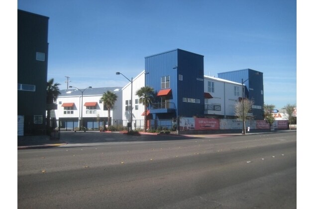 1980 E Fremont St in Las Vegas, NV - Foto de edificio