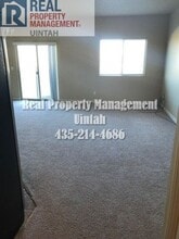433 E Gray Fox Ln in Vernal, UT - Building Photo - Building Photo