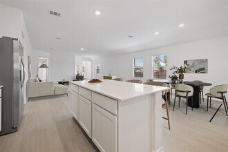 1449 Boggy Crk Rnch Rd in Georgetown, TX - Building Photo - Building Photo