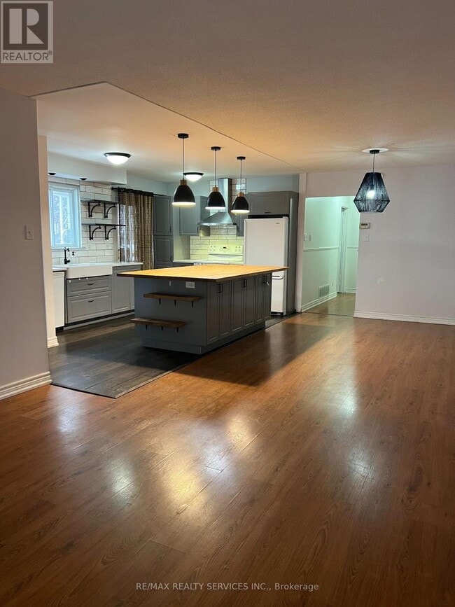 47 Nancy McCredie Dr in Brampton, ON - Building Photo - Building Photo