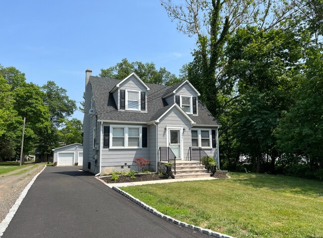108 Pearl St, Unit #1