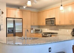 5501 DeMarcus Blvd in Dublin, CA - Building Photo - Building Photo