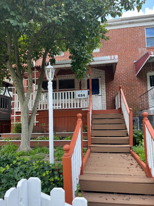 634 Mansfield Rd in Essex, MD - Building Photo