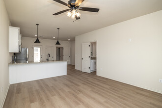 Brookstone Place Townhouses in Fort Smith, AR - Building Photo - Interior Photo