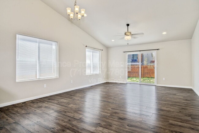 2662 Shawnee Dr in Colorado Springs, CO - Building Photo - Building Photo