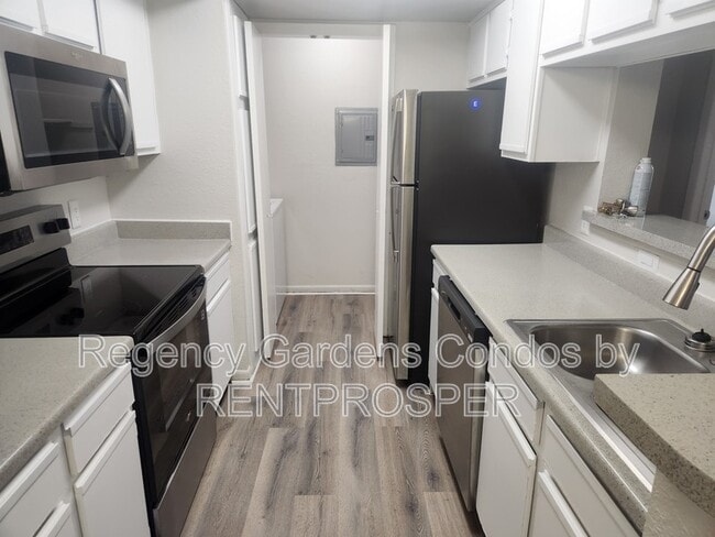 property at 4367 Thornbriar Ln